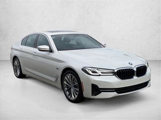 Used 2023 BMW 530e w/ Premium Package video 3