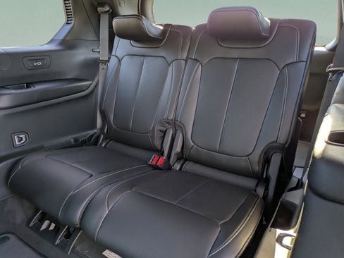 New 2025 Jeep Grand Cherokee L Limited w/ Luxury Tech Group II image 13