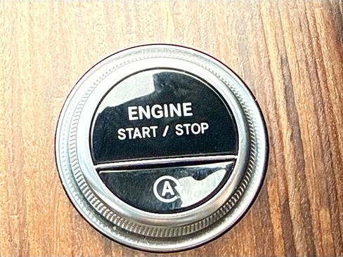 Used 2024 Mercedes-Benz C 300 C 300 image 38