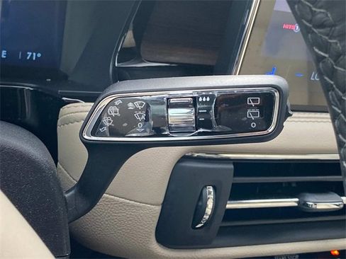 New 2025 Lincoln Corsair Reserve image 18