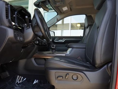 Used 2024 Chevrolet Silverado 1500 LT Trail Boss w/ Convenience Package II AWD/4WD image 28