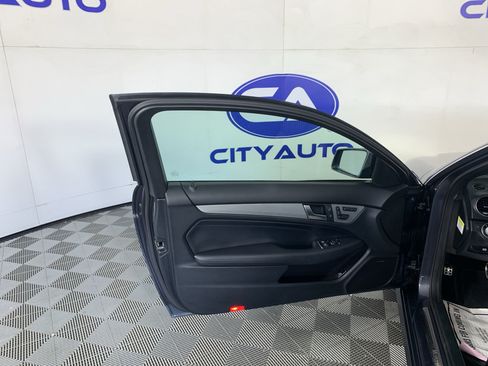 Used 2013 Mercedes-Benz C 250 Coupe image 13