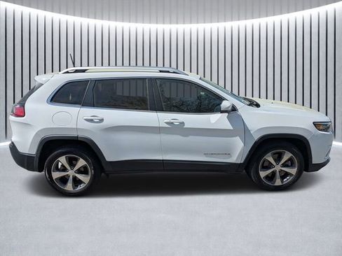 Used 2020 Jeep Cherokee Limited image 2