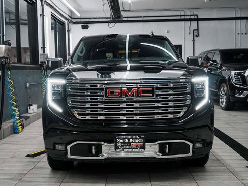 Used 2023 GMC Sierra 1500 Denali w/ Denali Reserve Package image 2