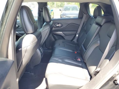Used 2022 Jeep Cherokee Limited AWD/4WD image 30