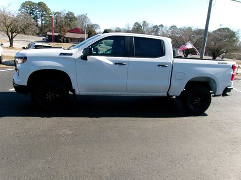 New 2026 Chevrolet Silverado 1500 Custom Trail Boss w/ Dark Appearance Package image 7