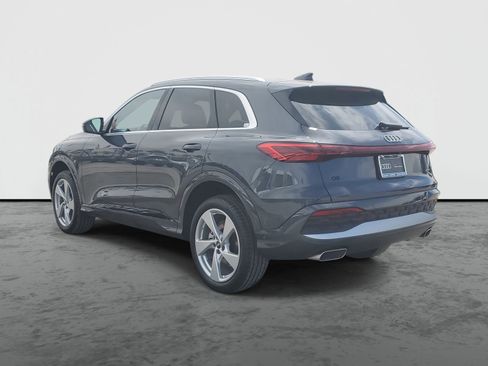 New 2025 Audi Q5 Premium Plus image 3