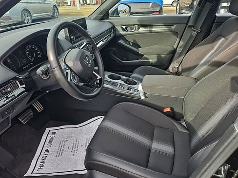 Used 2025 Honda Civic Sport image 9