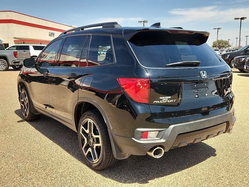 Used 2023 Honda Passport Elite image 3