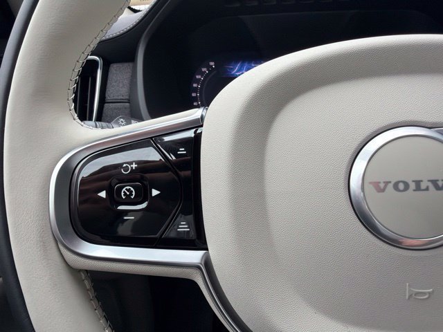 New 2026 Volvo XC90 T8 Ultra w/ Protection Package Premier AWD/4WD image 24