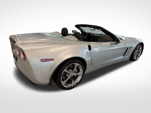 Used 2010 Chevrolet Corvette Grand Sport w/ Preferred Equipment Group RWD image 7