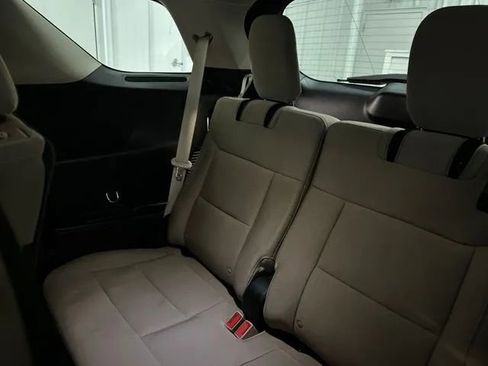 Used 2021 Ford Explorer 4WD image 11