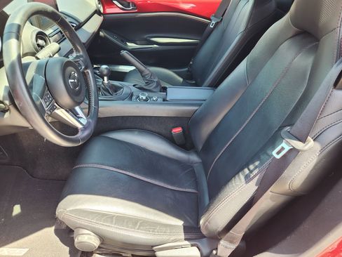 Used 2016 MAZDA MX-5 Miata Grand Touring RWD image 16