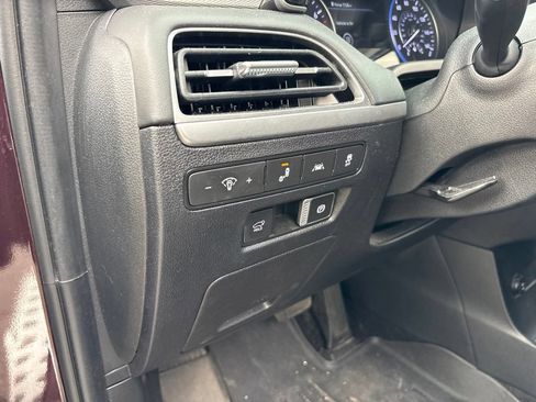 Used 2022 Hyundai Palisade SEL w/ Premium Package FWD image 18