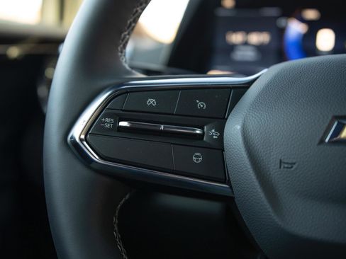 New 2026 Chevrolet Blazer EV LT w/ Super Cruise Package FWD image 14