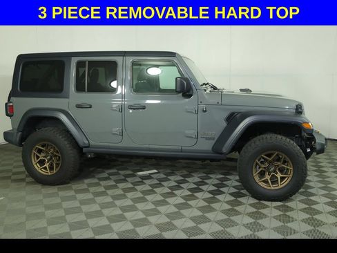 Used 2019 Jeep Wrangler Unlimited Sport S AWD/4WD image 5