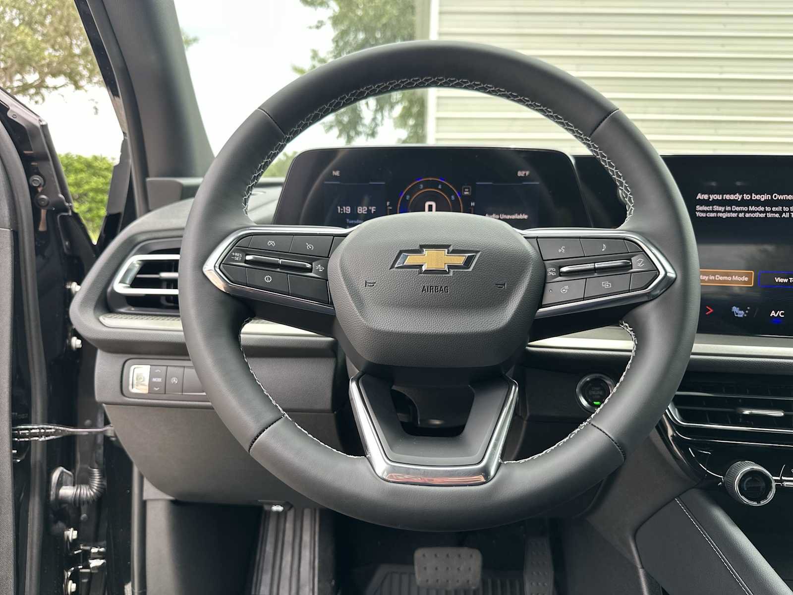 New 2026 Chevrolet Traverse LT w/ LPO, Floor Liner Package FWD image 20