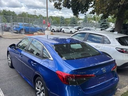 Used 2023 Honda Civic LX image 6