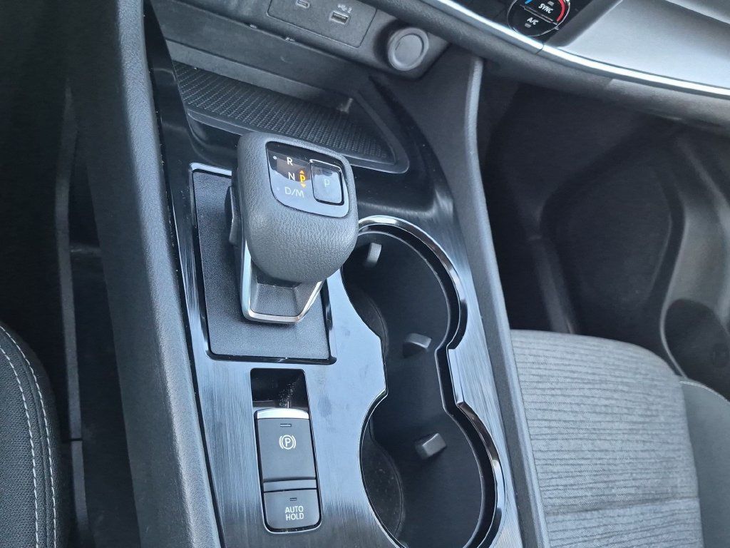 Used 2023 Nissan Rogue SV AWD/4WD image 21