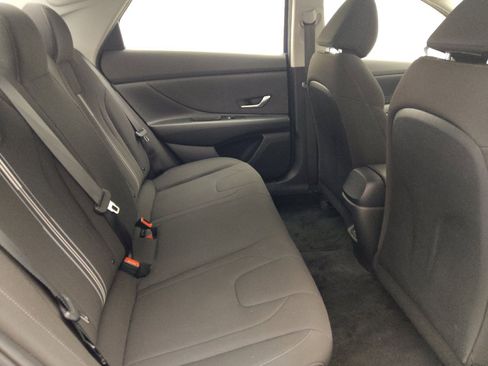 Used 2024 Hyundai Elantra SEL FWD image 19
