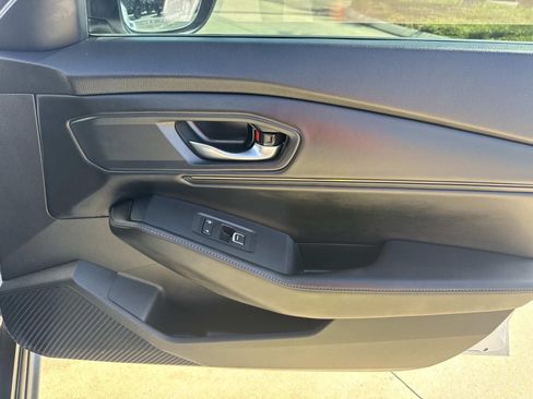 Used 2025 Honda Accord Sport image 13