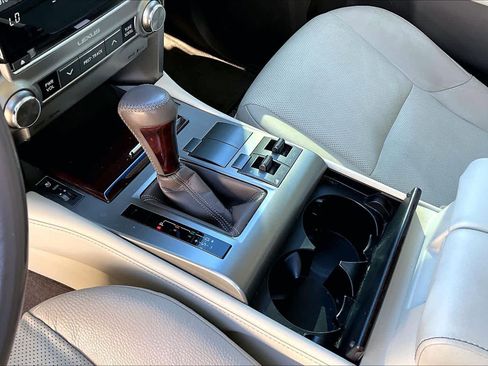 Used 2018 Lexus GX 460 Premium w/ Premium Package image 17