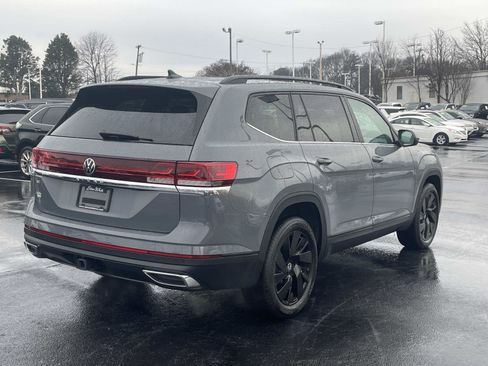 Certified 2025 Volkswagen Atlas SE w/ Panoramic Sunroof Package image 7