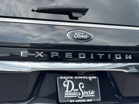 Used 2024 Ford Expedition Limited AWD/4WD image 33
