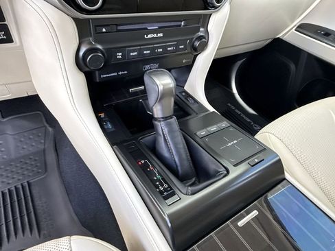 Used 2023 Lexus GX 460 Premium w/ Accessory Package image 23