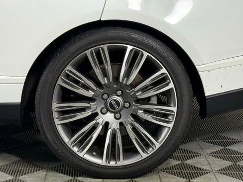 Used 2018 Land Rover Range Rover HSE AWD/4WD image 14