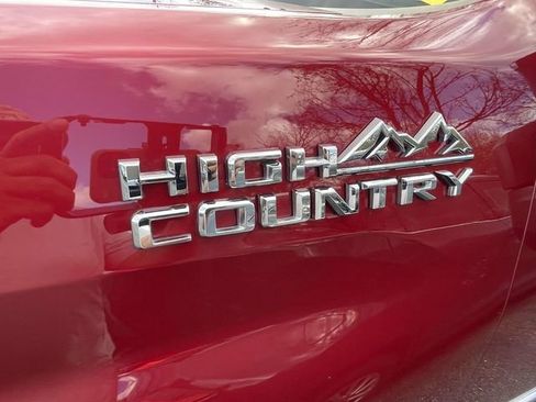 Certified 2024 Chevrolet Silverado 2500 High Country w/ High Country Premium Package image 6