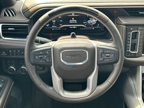 Used 2024 GMC Yukon XL Denali w/ Advanced Technology Package AWD/4WD image 26