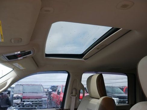 Used 2021 RAM 2500 Laramie AWD/4WD image 3