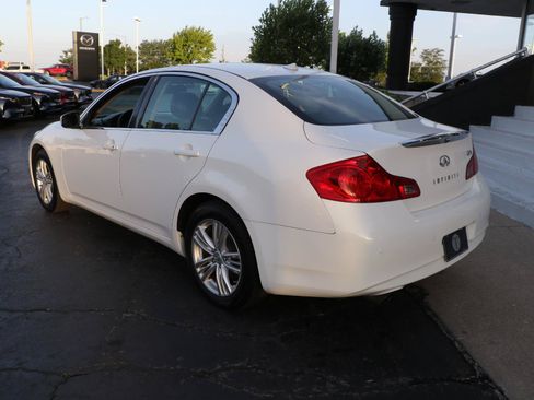 Used 2013 INFINITI G37 x Sedan w/ Premium Pkg AWD/4WD image 3