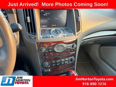 Used 2011 INFINITI G37 Convertible w/ Premium Pkg RWD image 11