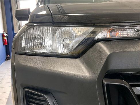 Used 2024 Chevrolet Colorado W/T AWD/4WD image 33