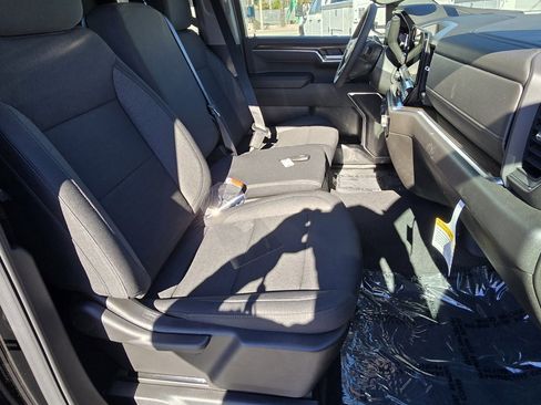 Used 2025 Chevrolet Silverado 1500 LT w/ Safety Package RWD image 12