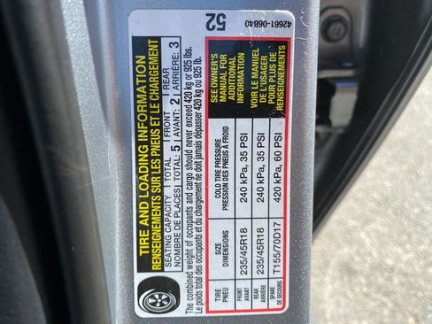 Used 2021 Toyota Camry XLE image 30