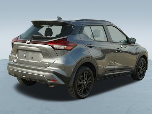 Used 2024 Nissan Kicks SR FWD image 9