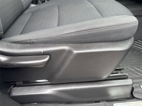 Used 2024 Chevrolet Silverado 2500 LT image 35