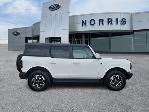 Certified 2025 Ford Bronco Outer Banks AWD/4WD image 5