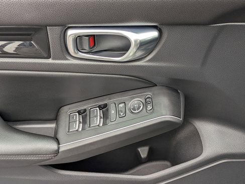 Used 2022 Honda Civic Sport Touring image 5