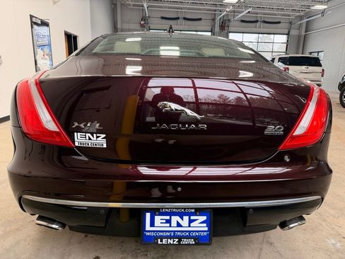 Used 2017 Jaguar XJ L Portfolio image 6