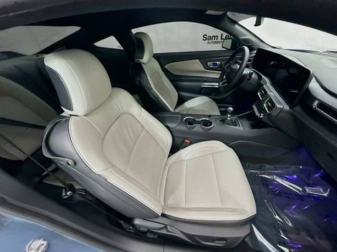 Used 2025 Ford Mustang GT Premium RWD image 26