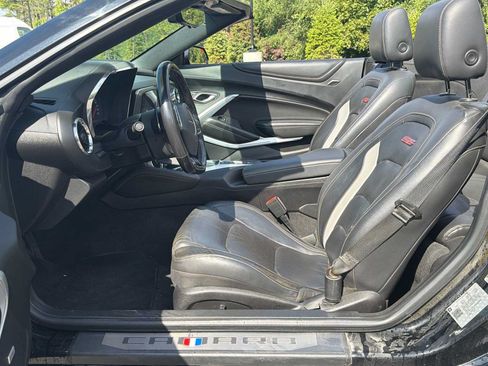 Used 2019 Chevrolet Camaro SS RWD image 22
