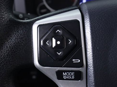 Used 2017 Toyota Tundra SR5 RWD image 12