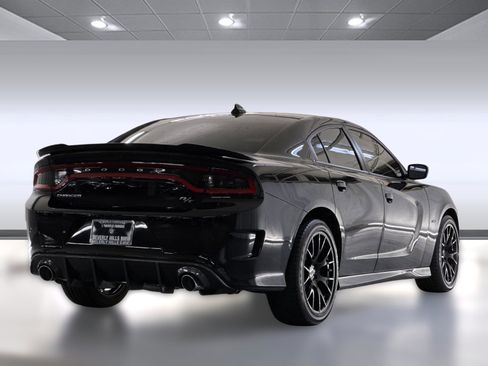 Used 2023 Dodge Charger R/T w/ Plus Group image 9