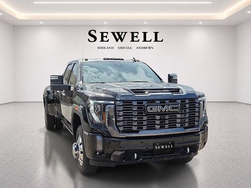 Used 2024 GMC Sierra 3500 Denali Ultimate AWD/4WD image 7