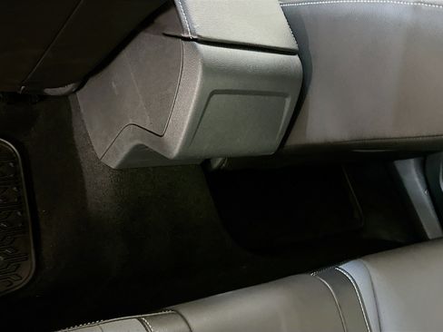 Used 2025 Volkswagen Jetta SE image 27