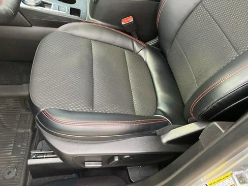 Used 2023 Ford Escape ST-Line w/ Tech Pack #1 image 11